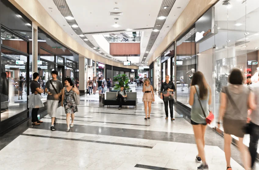  Shoppings registram alta de 6,2% nas vendas de outubro e estimam contratar 112 mil temporários