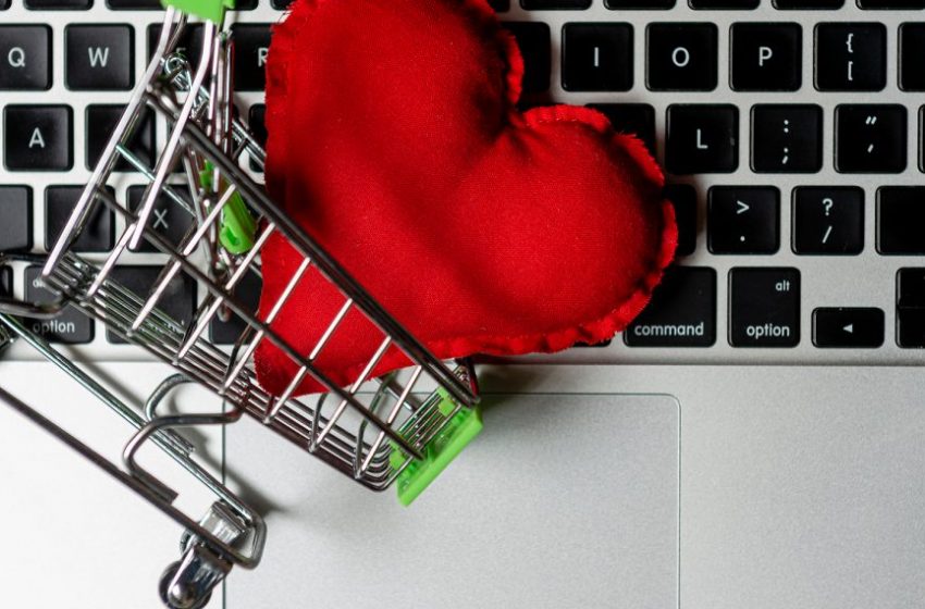  Compras online devem crescer 29% no Dia dos Namorados em 2023