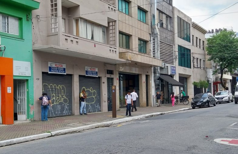 Bom Retiro: menos lojas de roupas e mais cafés e dark stores – Sincovat –  Sindicato do Comércio Varejista de Taubaté e Região